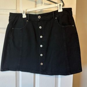 American Eagle Hi-Rise A-Line Black Jean skirt